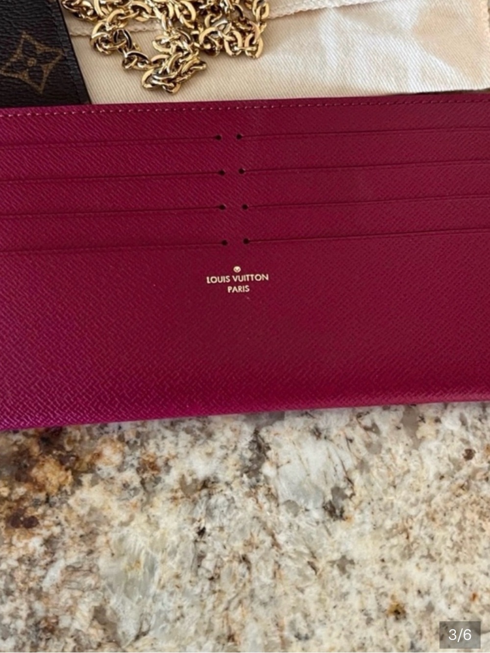 Louis Vuitton
Pochette Félicie Monogram Clutch/Crossbody/ leather mono strap. - Picture 3 of 6